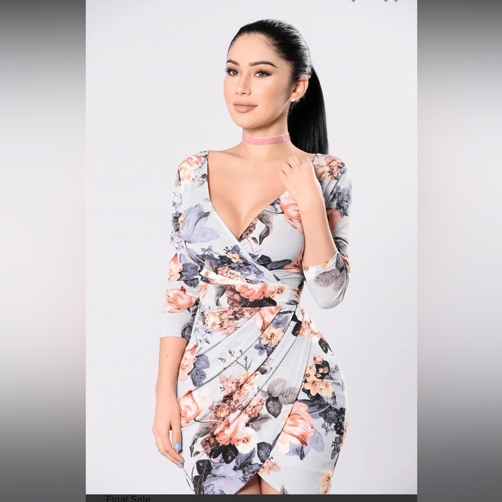 Fashion Nova Bodycon Wrap Dress Size Medium - Picture 2 of 4